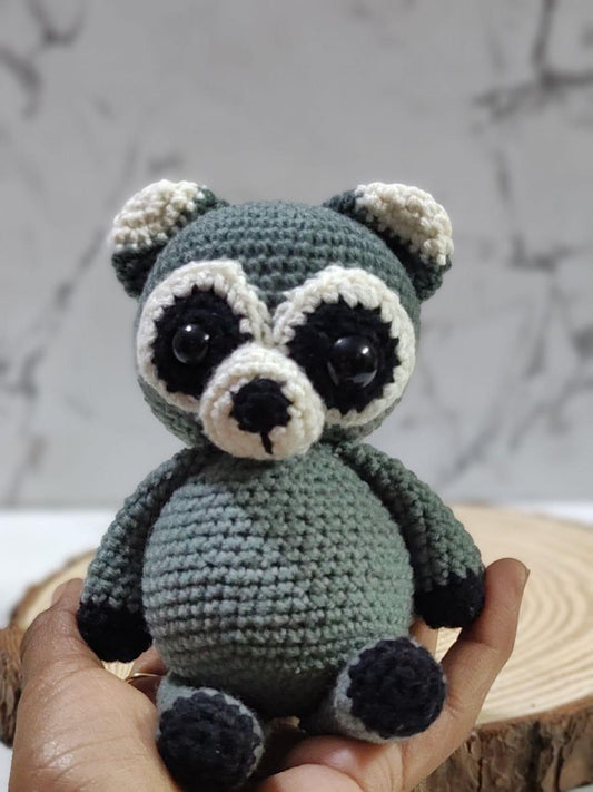 Free Racoon Crochet Pattern