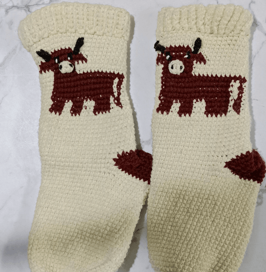 Highland Cow Socks Crochet Pattern