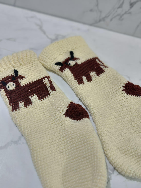 Highland Cow Socks Crochet Pattern – KnotNookCo